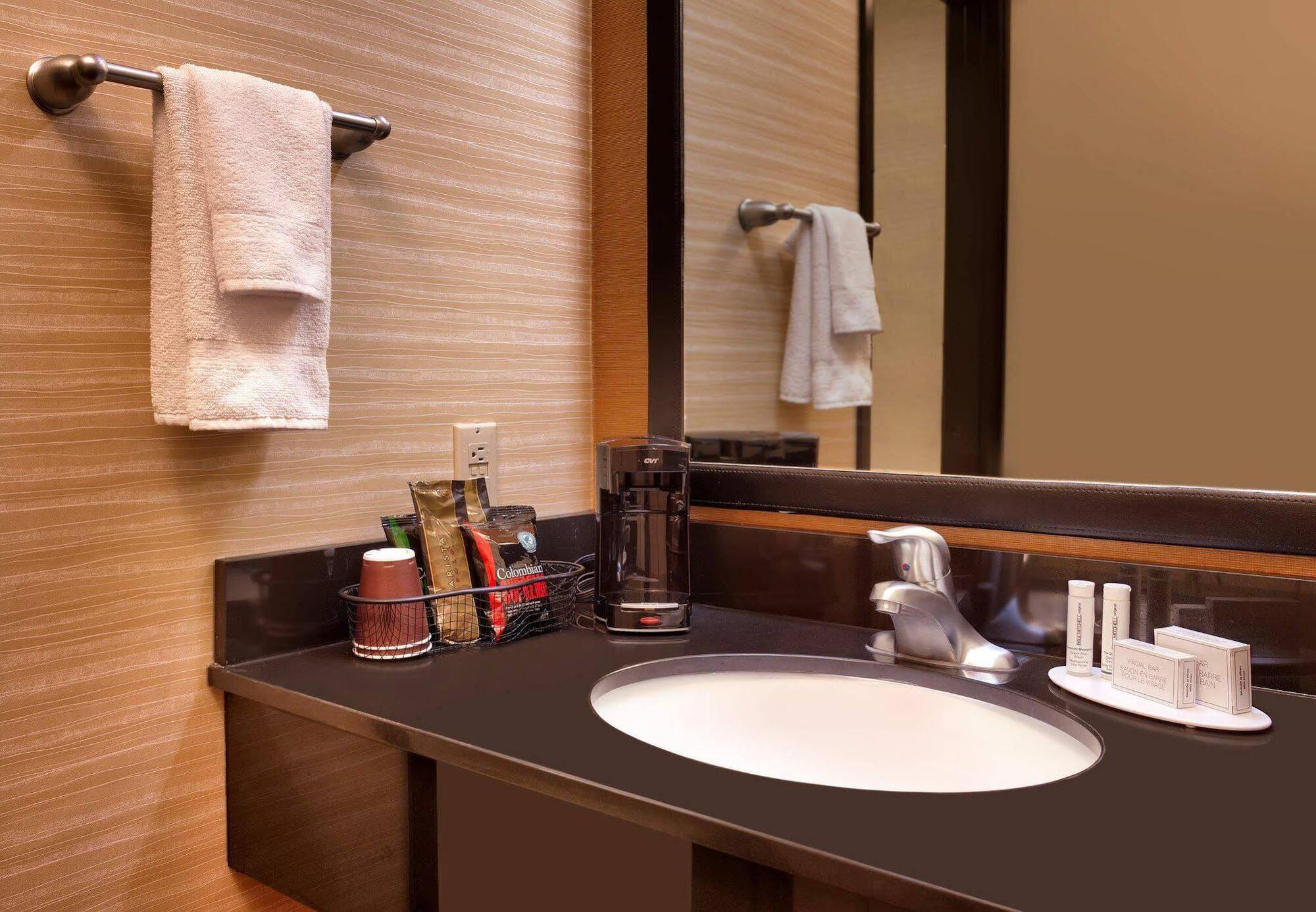 Courtyard By Marriott Salt Lake City Downtown Εξωτερικό φωτογραφία